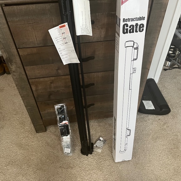 retractable gate - Picture 1 of 6